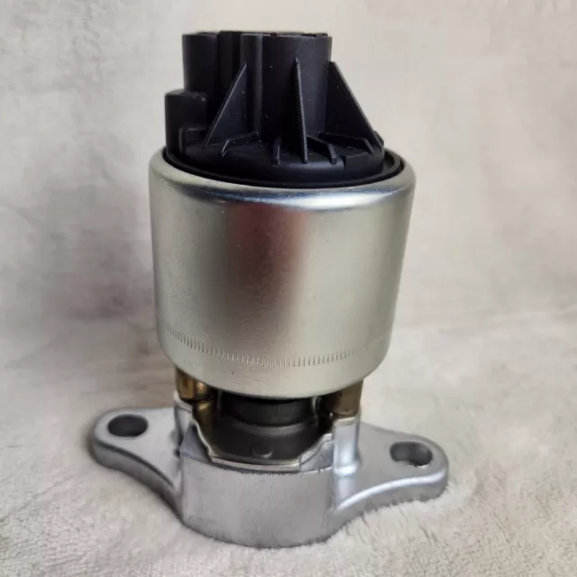 EGV589 EGR Valve New for Chevy Olds Le Sabre De Ville Avalanche SaVana Chevrolet