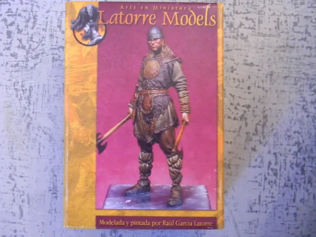 Latorre Models 54 15 Saxon Warrior 5th C en Caja