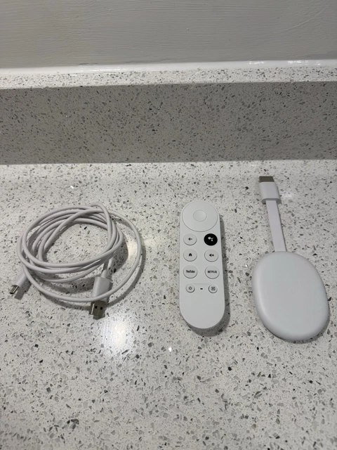 GOOGLE CHROMECAST WITH Google TV - Model G454V £29.99