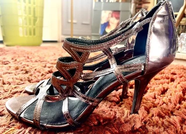 Faith gold deals heels