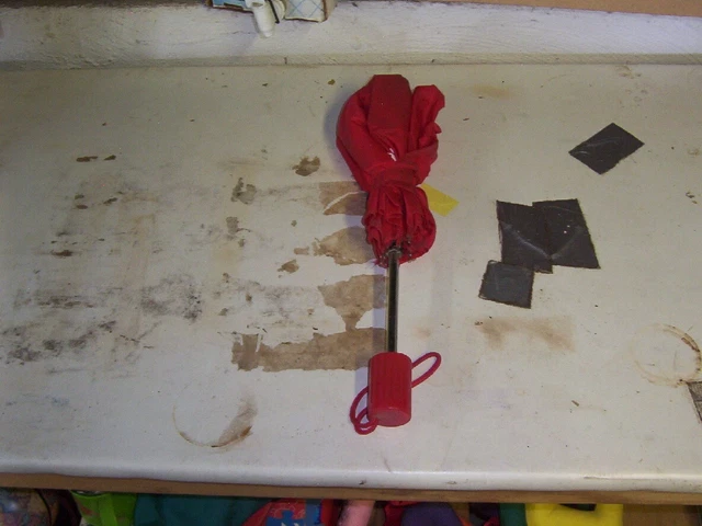 Red "Cambridge" Umbrella/33"/Sliding Handle