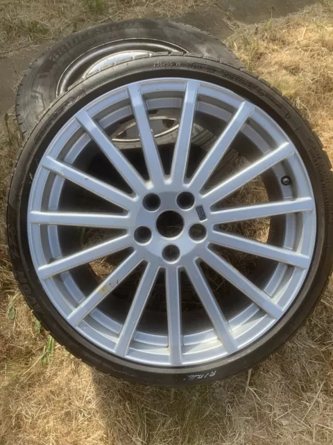Focus Rs Alloy Wheel 19 Needs Repair / Refurb