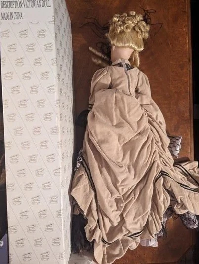 Heritage Signature Collection Porcelain Victorian Doll #12484  2