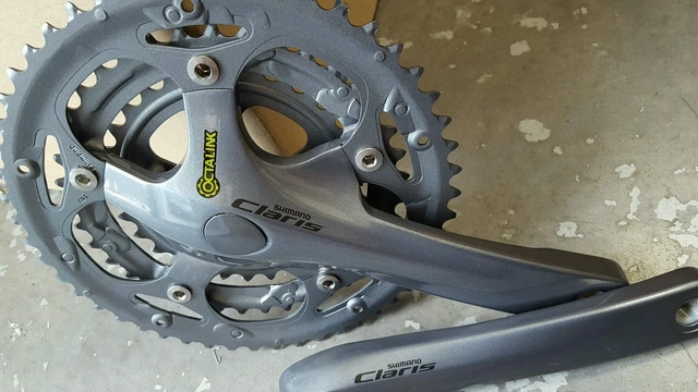 Bottom Bracket Claris Triple Crankset SHIMANO CLARIS FC-2403