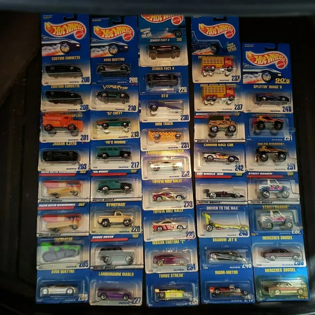 Lot Of 40 New & Sealed Mattel Hot Wheels In Blister Packs Early/Mid1990s