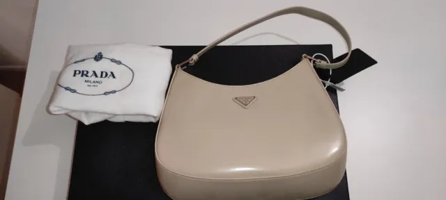 Prada Cleo Bag in pelle, Modello "Spazzolato", colore deserto, nuova, mai usata!