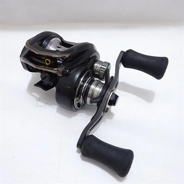 Abu Garcia Revo SLC-IB8 Right Bait Reel USED C | eBay
