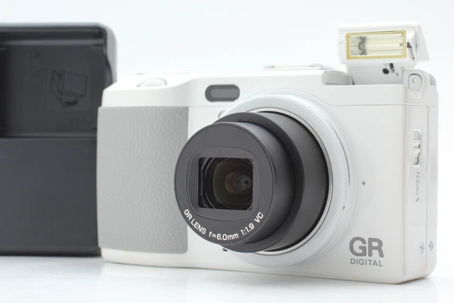 [MINT] RICOH GR DIGITAL IV White Edition 10.4MP Digital Camera From JAPAN