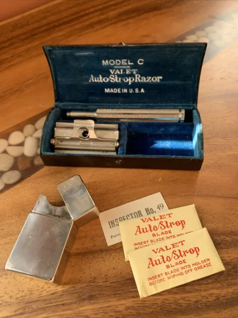 Vintage Valet Auto Strop Razor Set, Model-C W/ Metal Case