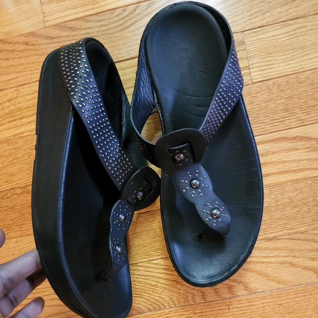 Fitflop Women's Black Leather Thong Sandals With Studs Sz. 10. 2