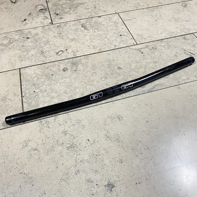GT Retro Mountain Bike Handlebars Flat Black 560mm Wide 25.4mm Clamp 150g XC MTB