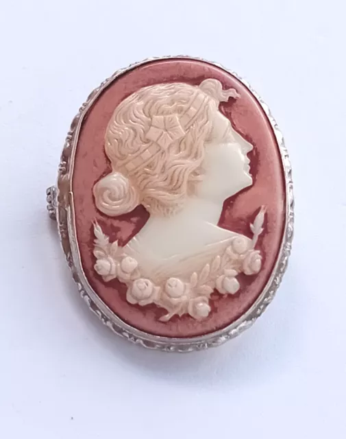 A Beautiful Silver Vintage 1920s /30s Milk Glass Art Deco Cameo Brooch