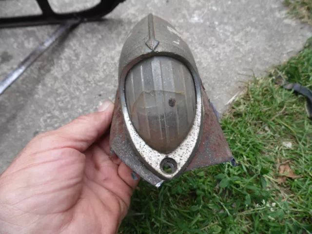 vintage bicycle fender light schwinn phantom lens cracked metel housing vintage bicycle fender light schwinn phantom lens cracked metel housing
