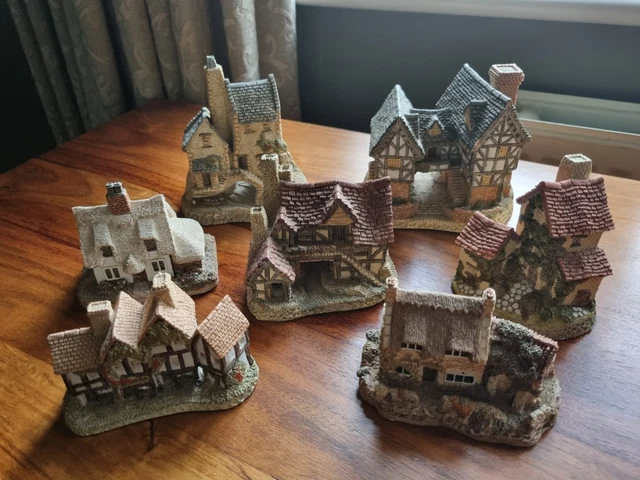 LILLIPUT LANE COTTAGE L2619 Winter at Moot hall Keswick box with