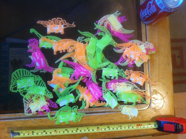Dinosaur Glow in The Dark 2x Random New Tyrannosaurus Stegosaurus dup