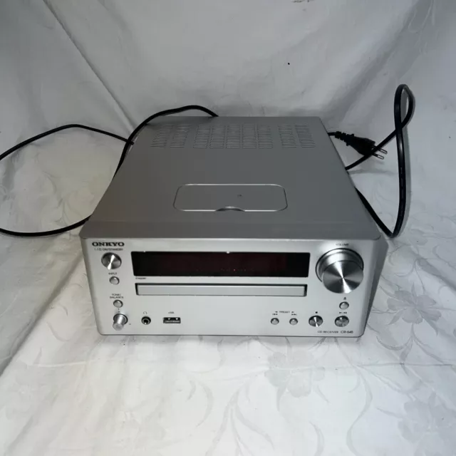 Onkyo CR-545 CD Receiver CD-Player, FM Tuner, USB) ohne FB und ohne Lautsprecher