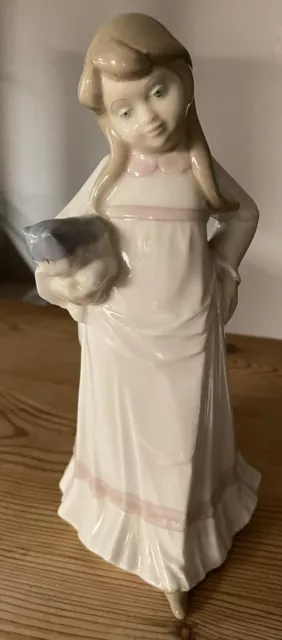 D’Art SA Spain Porcelain Figure of Girl with Cat