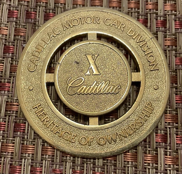 VTG CADILLAC HERITAGE Ownership 3 Medallion Grill Ornament