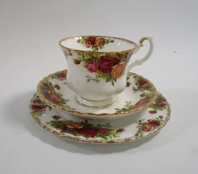 Royal Albert "Old Country Roses" Cup, Saucer, & Plate Set Trio