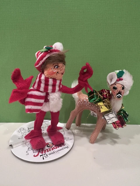 Vintage ANNALEE 75 and COUNTING / Poseable Elf / Reindeer W/Gifts / Stocking Cap