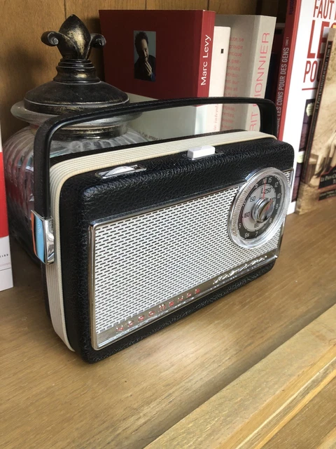 Radio Transistor Vintage Bluetooth année 1965 Marque: Nordmende (Germany)