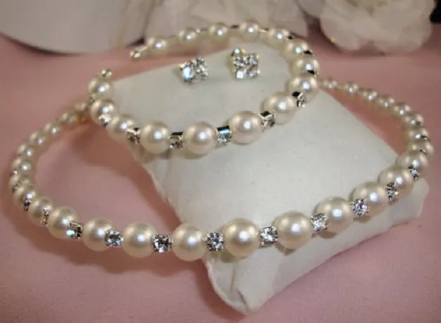 White Or Cream Faux Pearl Or Crystal Choker Necklace, Earrings & Bracelet Set