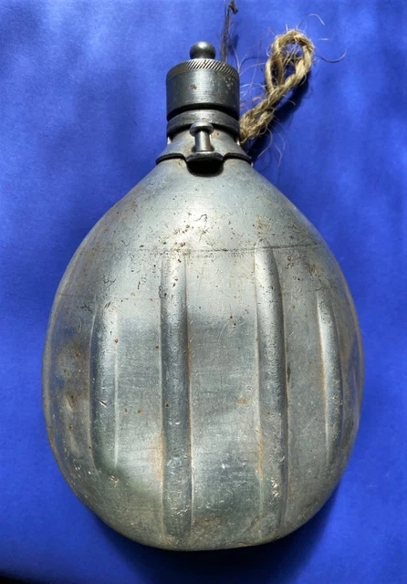 Petite Gourde Ancienne En Aluminium ROC Paris - Vintage, Fabrication Française