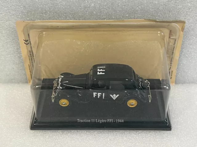 PRESSE ATLAS UNIVERSAL HOBBIES Citroën Traction 11 Légère FFI 1944 1/43 Voiture