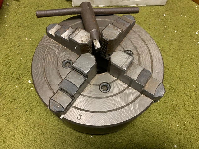 8" Lathe Chuck 4 Jaw Independent mounted on a 2-3/16" - 8TPI Plate and Key