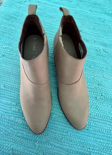 Tom’s Women’s Gorgeous Leather Beige High Ankle w/Heel Sz. 9