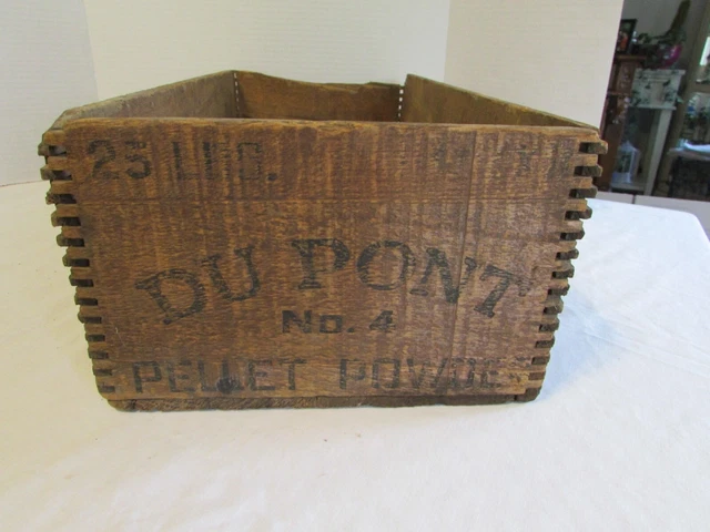 Antique DUPONT No. 4 Black Pellet Powder Wood Box Crate Explosives Dynamite 4