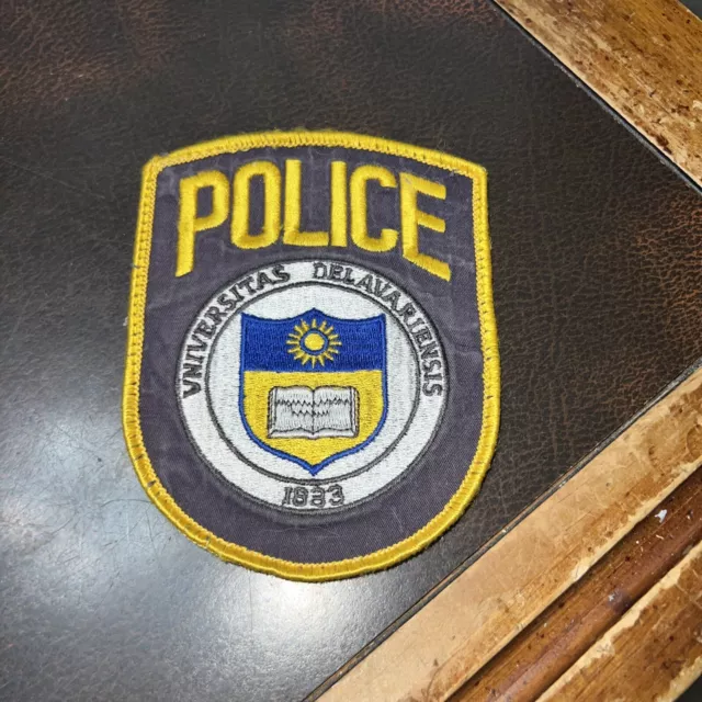 Vintage / Obsolete Police Department Patch Delaware University