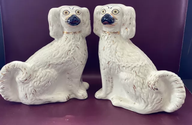 Stunning 19th Century White English Staffordshire Spaniel Hunt Mantle Pair 10”