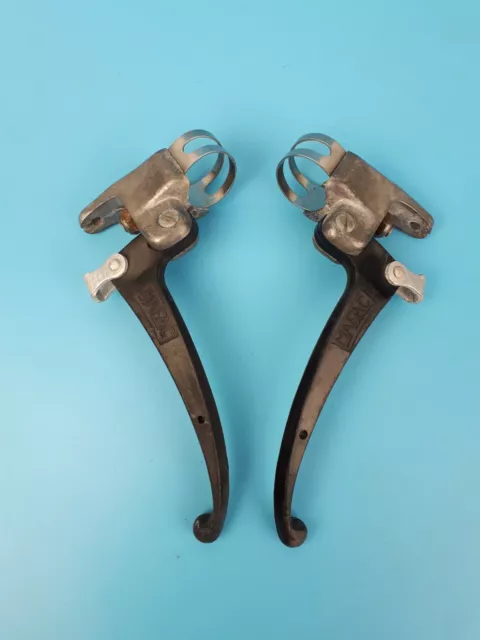 Leviers de freins Mafac vélo vintage 1970s France old bicycle brake levers