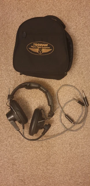 Chiltern Electronics UK pilot radio headset, black, used Chiltern Electronics UK pilot radio headset, black, used