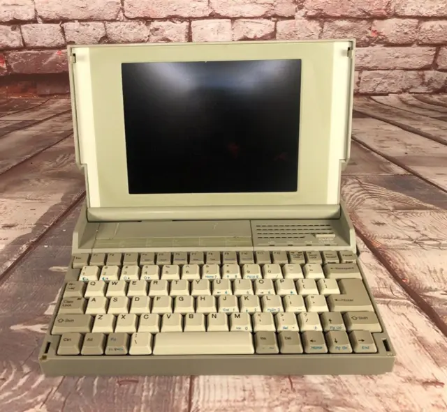 Packard Bell 386-25 Notebook Laptop Computer Unbranded Vintage
