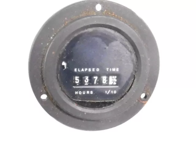 Generic 771-4/40VDC Counter Elapsed Time in Hours and 1/10 40V DC USED 2