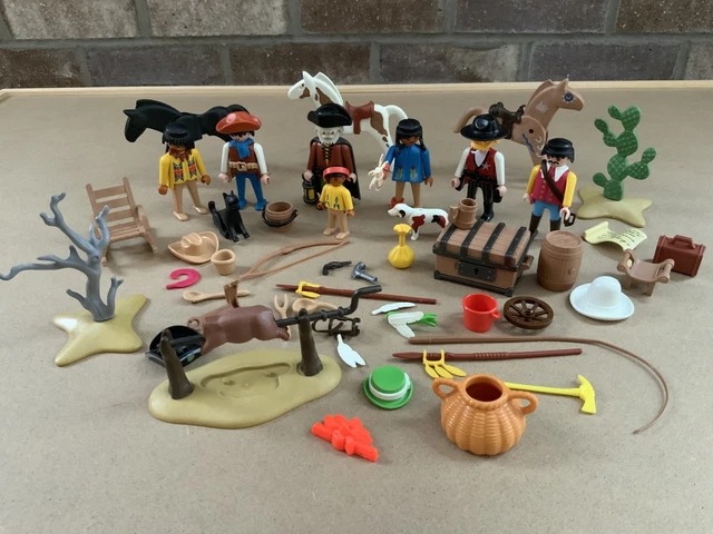 Playmobil Vintage - Cowboys, Indiens, Cactus Et Tentes - Lot Collection