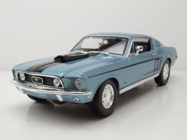 Ford Mustang GT Cobra Jet Fastback 1968 blau metallic Modellauto 1:18 Maisto