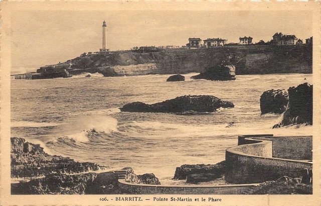 BIARRITZ - pointe St Martin et le phare -