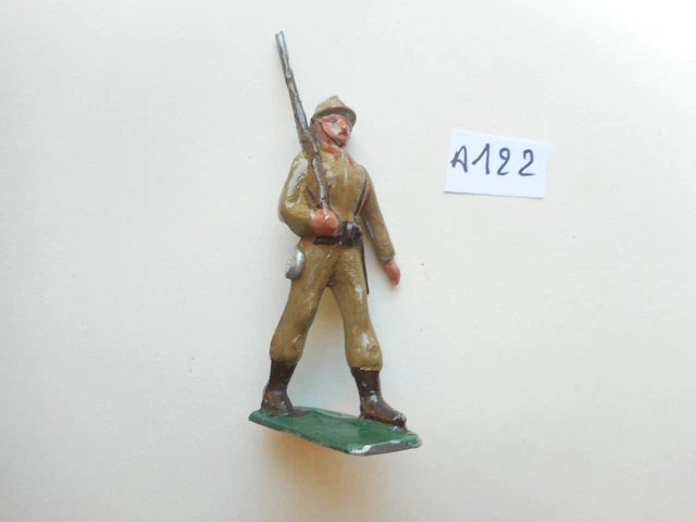 1 ancien soldat aluminium français quiralu défilant fusil épaule LR