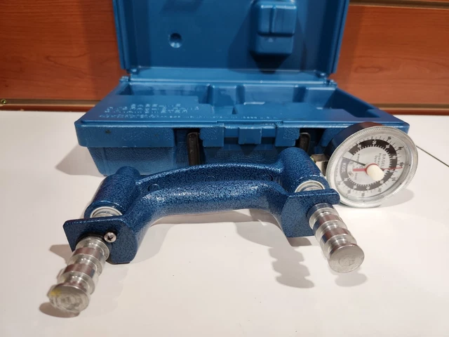 Baseline  Standard Hydraulic Hand Dynamometer ( parts leaking no work)