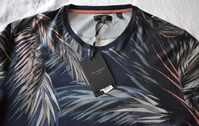 Ted Baker Ted Size 7/US Size 2XL All Over Print T-Shirt