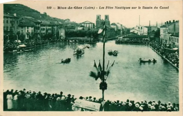 CPA RIVE-de-GIER - Les Fétes Nautiques sur le Bassin du Canal (226295)