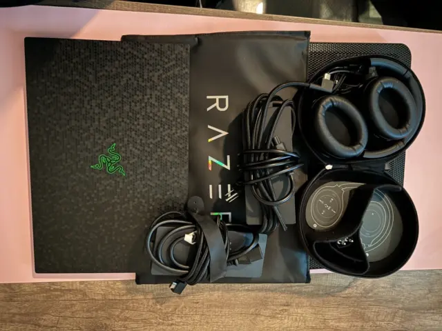 Razer Blade 15 QHD 240Hz  RTX3070 Ti 64gb w/Accessories