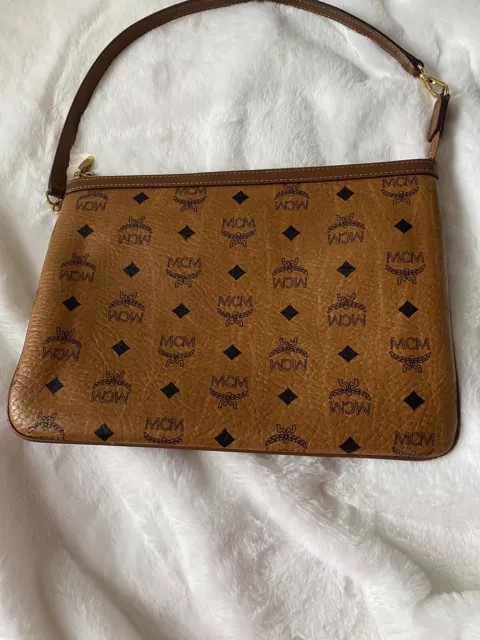 mcm wristlet