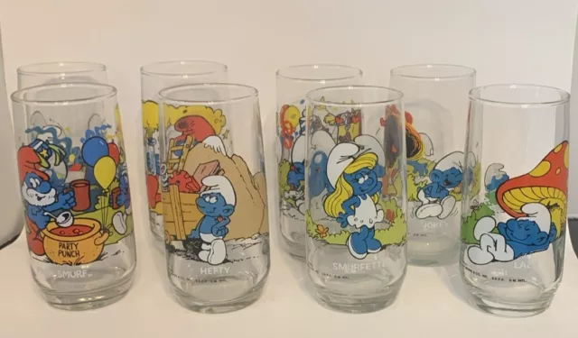 Set of 8 Vintage 1982 & 1983 Smurfs Peyo Collectible Drinking Glasses