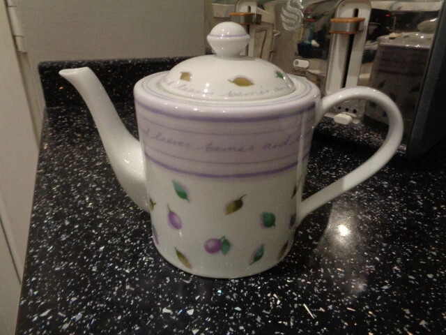 Marks And Spencer Berries And Leaves Teapot