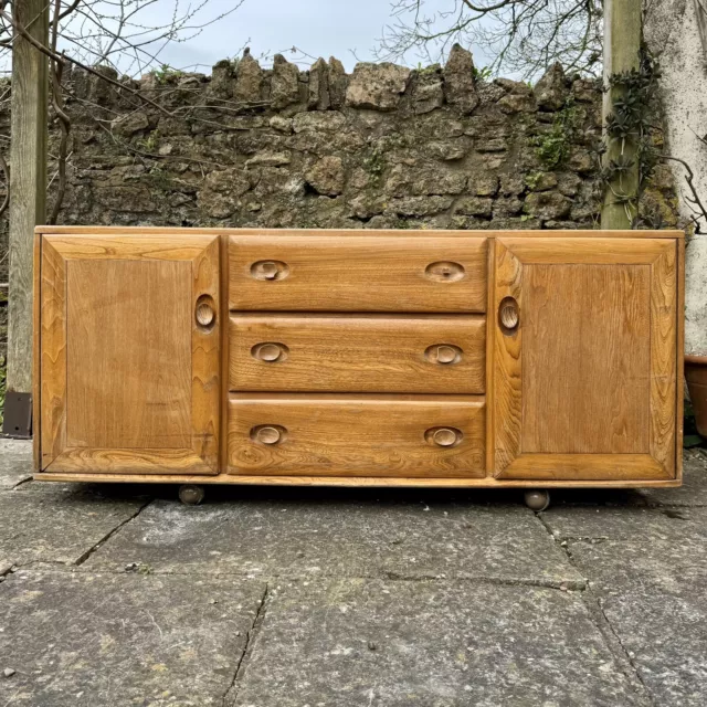 Vintage Ercol Large Windsor 455 Sideboard Light Elm Finish (For Restoration)