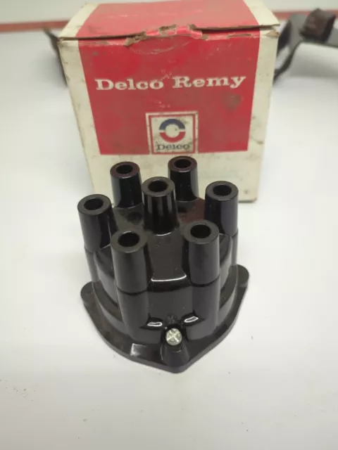 Distributor Cap, NOS Delco D323P.  66-74 Chevy cars with 6 cyl.